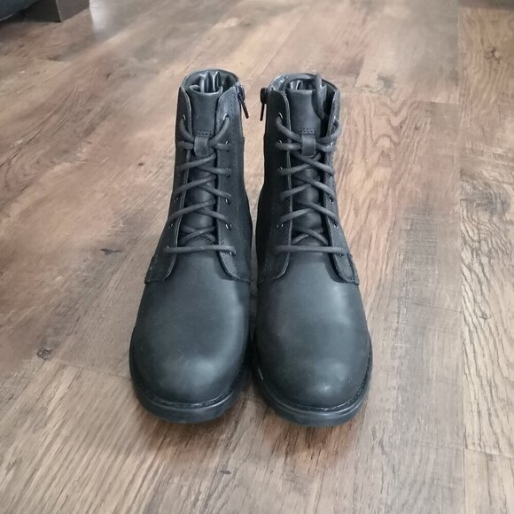 NEW Clarks Orinoco Spice Women's Black Leather Zipper Dress Boots Size 8 - Picture 2 of 6